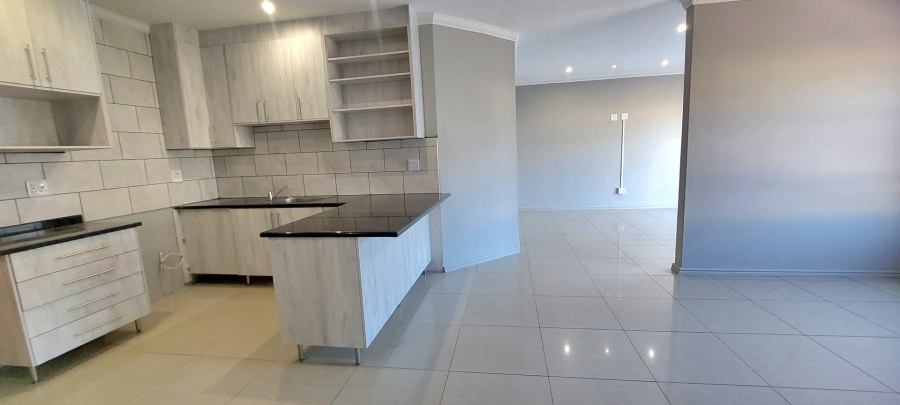 4 Bedroom Property for Sale in Sunrise On Sea Eastern Cape